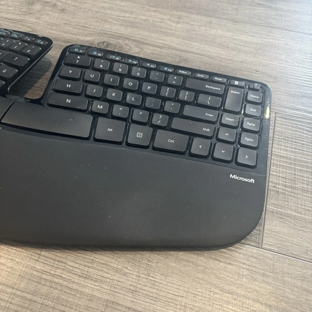 GENUINE Microsoft Sculpt Ergonomic Wireless Keyboard 1559‎ **NO RECEIVER/USB**